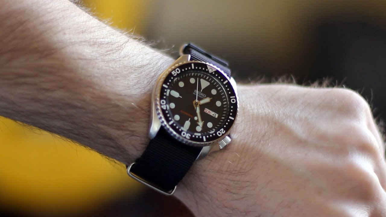 Seiko SKX007 with a Original Black Nato Strap from BluShark - YouTube