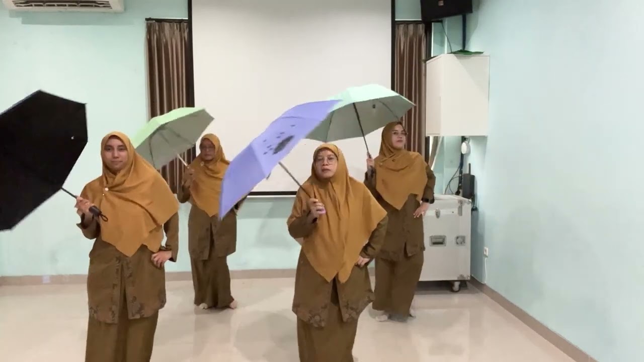 Gerak dan Lagu Tik Tik Bunyi Hujan