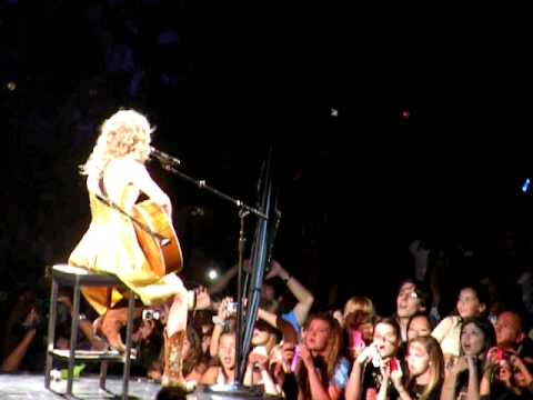 Taylor Swift - "Fifteen" - @ Staples Center 4/16/2...