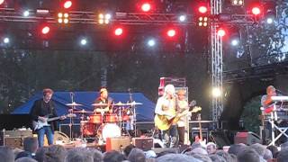 Video thumbnail of "J. Karjalainen - On kaikki niinkuin ennenkin (Tammerfest '13)"