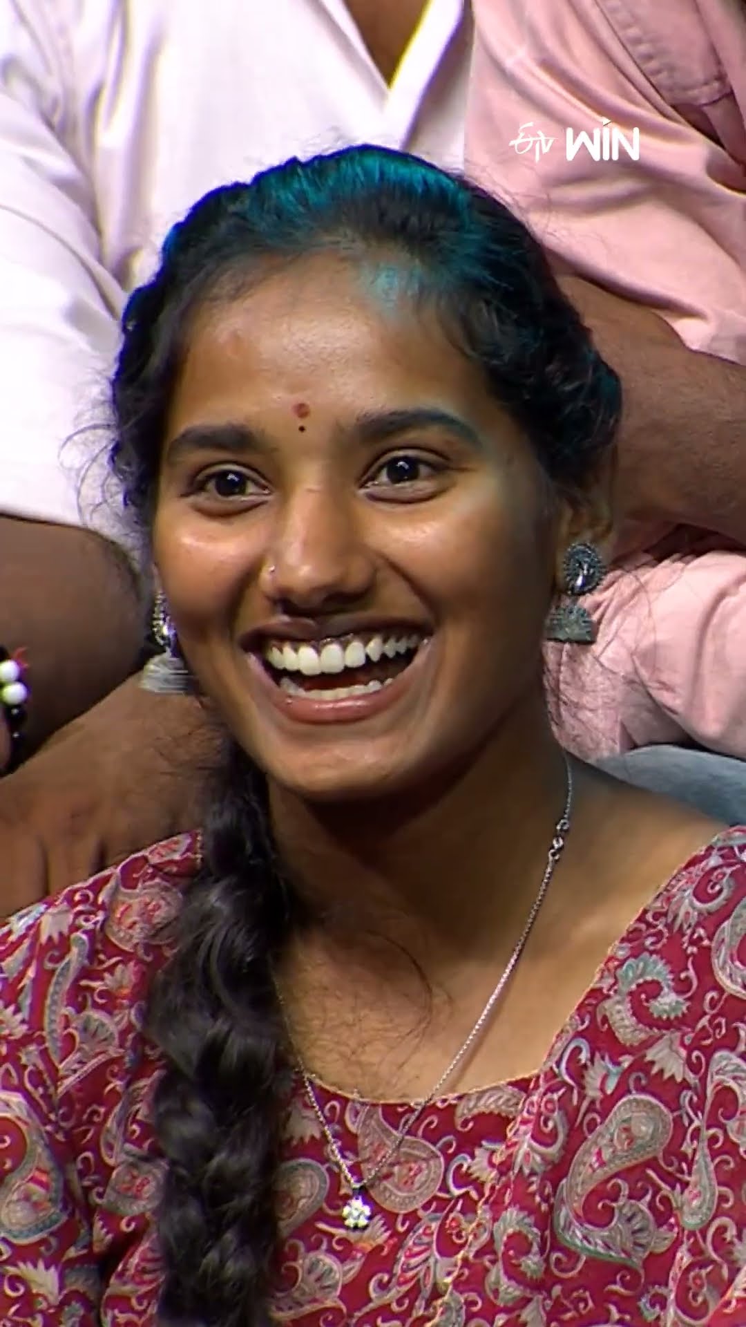 #shorts - Naresh Comedy Performance in Sridevi Drama Company #Rashmi #comedyshow #etvshorts