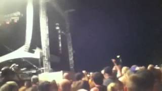 idiot delays avenged sevenfold  at (Mayhem Festival 2014) in okc