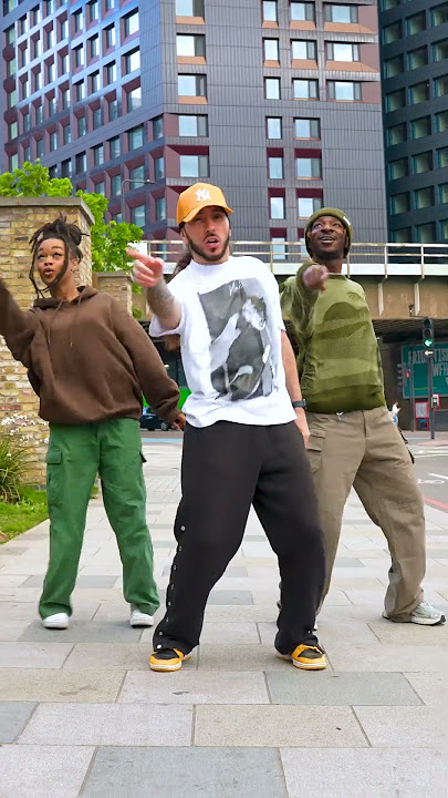 Nandipha808 - Sax Is A Sin ft. Deestar Za, Djy Fresh, Dot Mega & MystroJazz (Hugo, Timi & Brii)