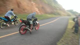 honda  sonic 150 vs suzuki satria f thailand