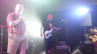 GAROTOS PODRES - Vomitaram No Trem (live Blackbox XL Corroios)