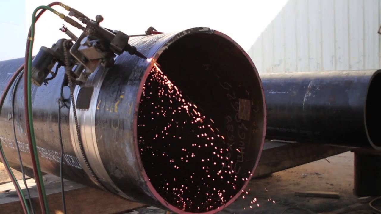 Torch beveling for steel pipe from APP - YouTube