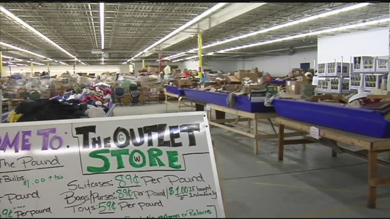 Goodwill Outlet sells clothing by the pound - YouTube