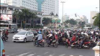 Download lagu Jakarta Rush Hour Traffic September 2013