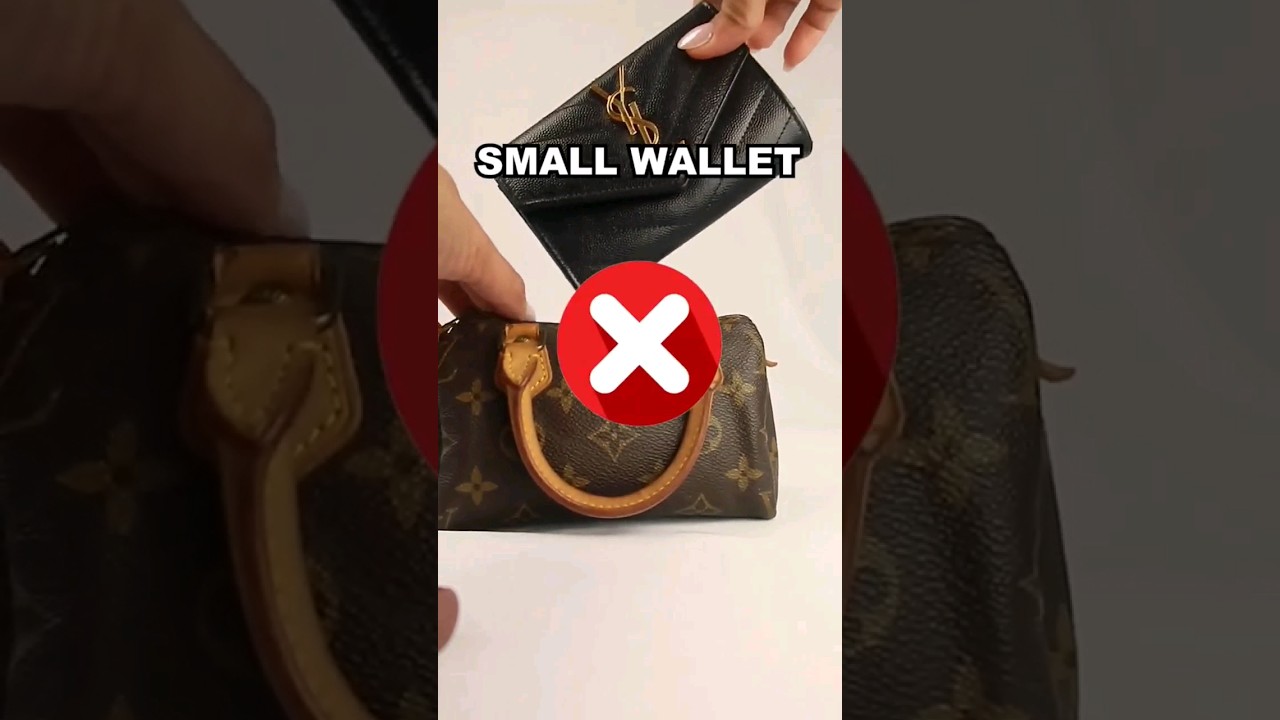 What fits in my Louis Vuitton Mini Speedy Bag?👜