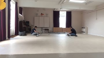 How to put up a fast fold projector screens the Proscreens way