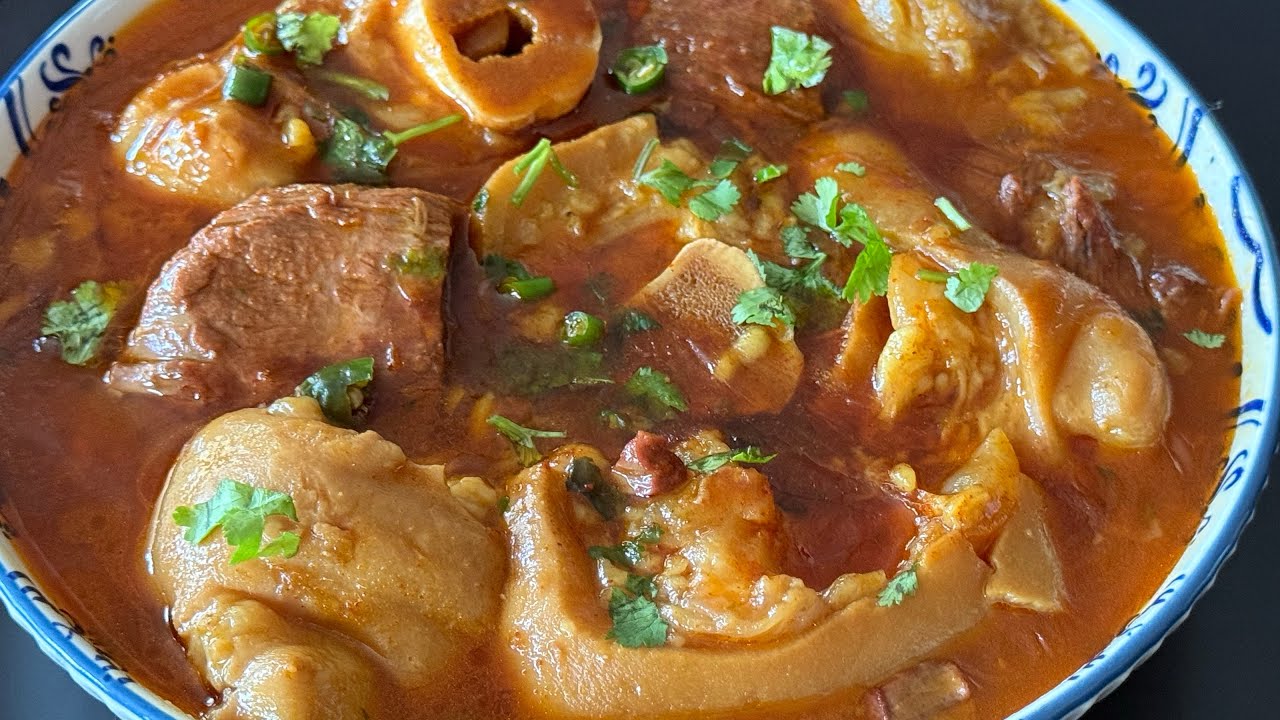 Beef Paya Recipe | Beef Trotters Recipe | بیف پائے بنانے کا طریقہ | Bare Paye