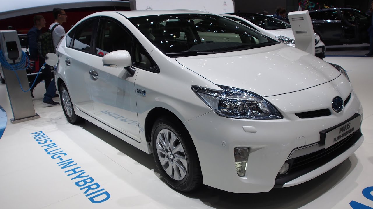 2015 Toyota Prius Plug-In Hybrid Synergy Drive - Exterior and Interior