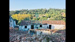 Discover a unique property opportunity in Alvorninha, Portugal!