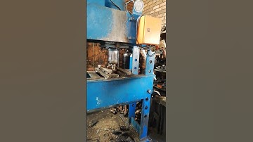 HOW TO PUSH OUT DAMAGED PIN FROM EXCAVATOR