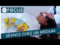 Sance chez un mdium  unicam focus