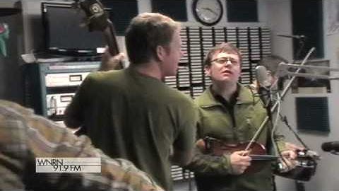 The Infamous Stringdusters - Get it While You Can