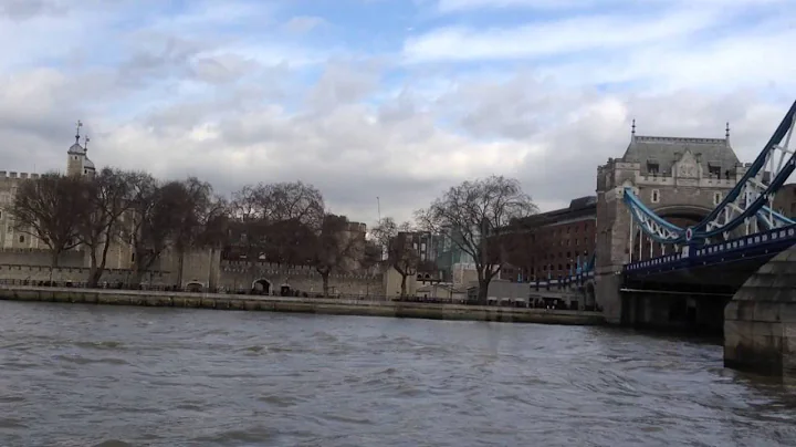 Thames River boat cruise: the Tower of London