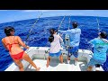 FISHING with GIRLS  in HAWAII!  Fish Auction Catch and Sell!