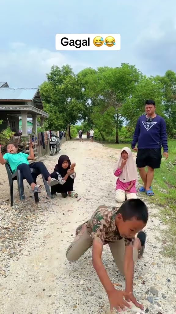 Tebak siapa yang jatuh ??