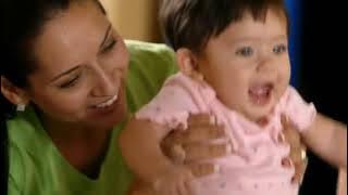 Huggies Snug & Dry TV Commercial 'Baby Yoga'