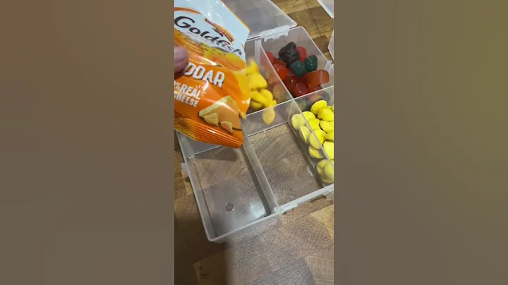 ROAD TRIP SNACK BOX 😋 #DIY #DollarTree #ShortsMas