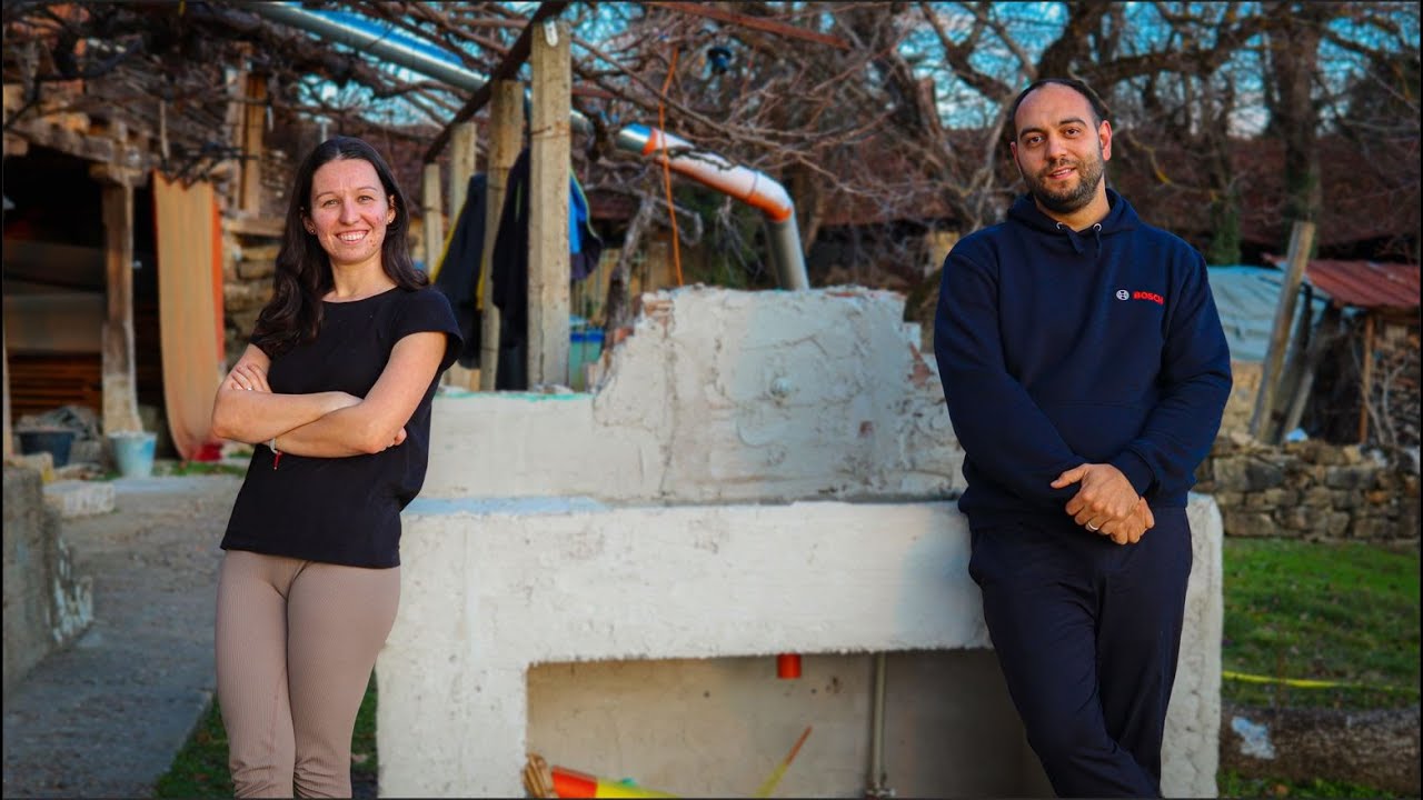 ЖИВОТ НА СЕЛО с Мони  и Цецо: Построихме си селска чешма 💦 | Двама млади на село | Boho Soulz