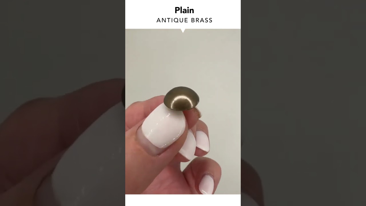 PLAIN ANTIQUE BRASS - Nailhead Close Up - Darafeev