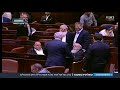 על חודו של קול חוק המרכולים עבר בקריאה שנייה ושלישית מתוך חדשות הערב 09 01 18 על חודו של קול חוק המרכולים עבר בקריאה שנייה ושלישית מתוך חדשות הערב 09 01 18