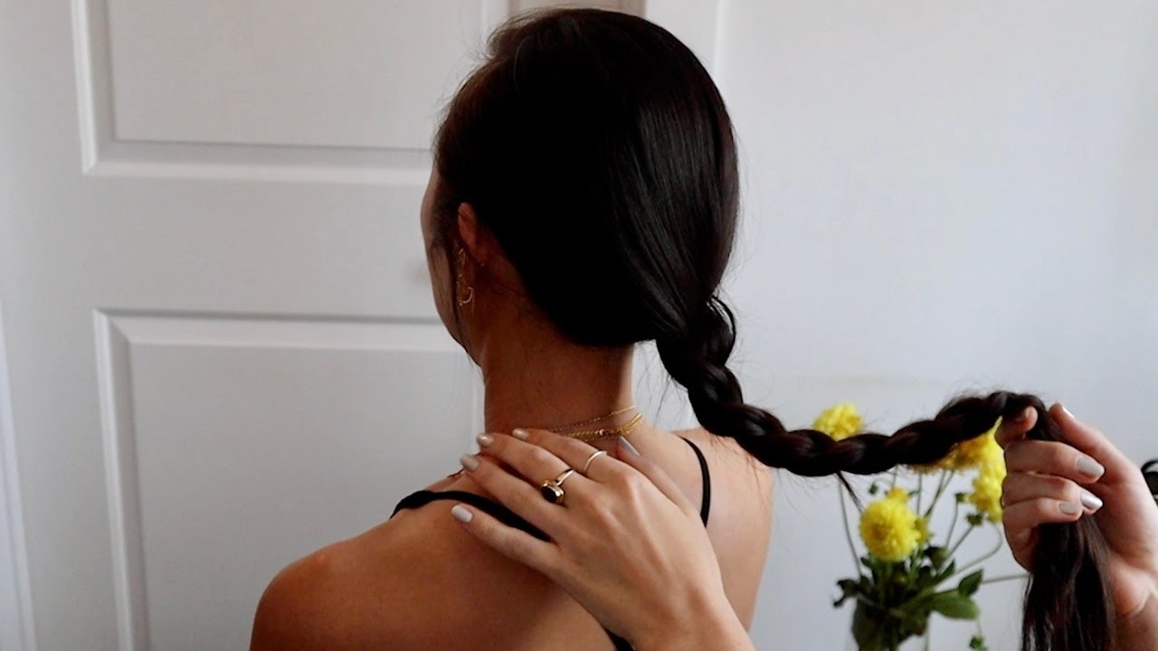 ASMR | Hair play & back attention on Aria's long, gorgeous hair ~* (whisper, hair sounds)