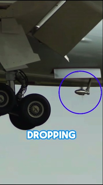 The Hidden Propeller Under Airplanes⁉️‼️ #shorts #trending #viral #airplane #propeller #safetyfirst