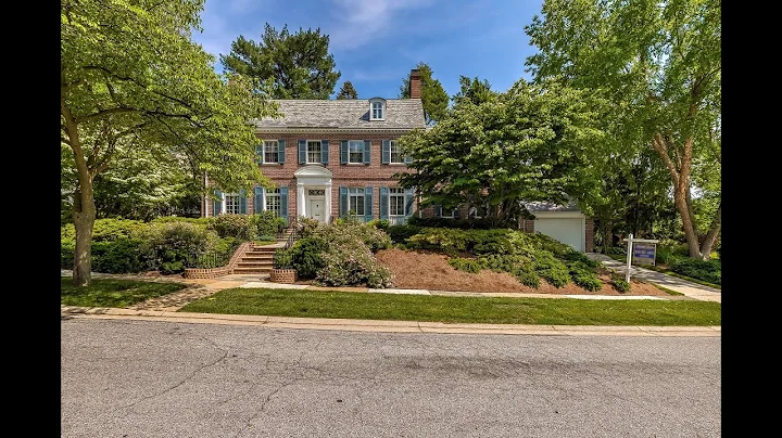 Elegant Georgian Home in Guilford at 5 Whitfield R...