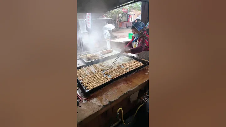 Magical Chinese street food 神奇的中国街头美食  不思議な中国の街グルメ