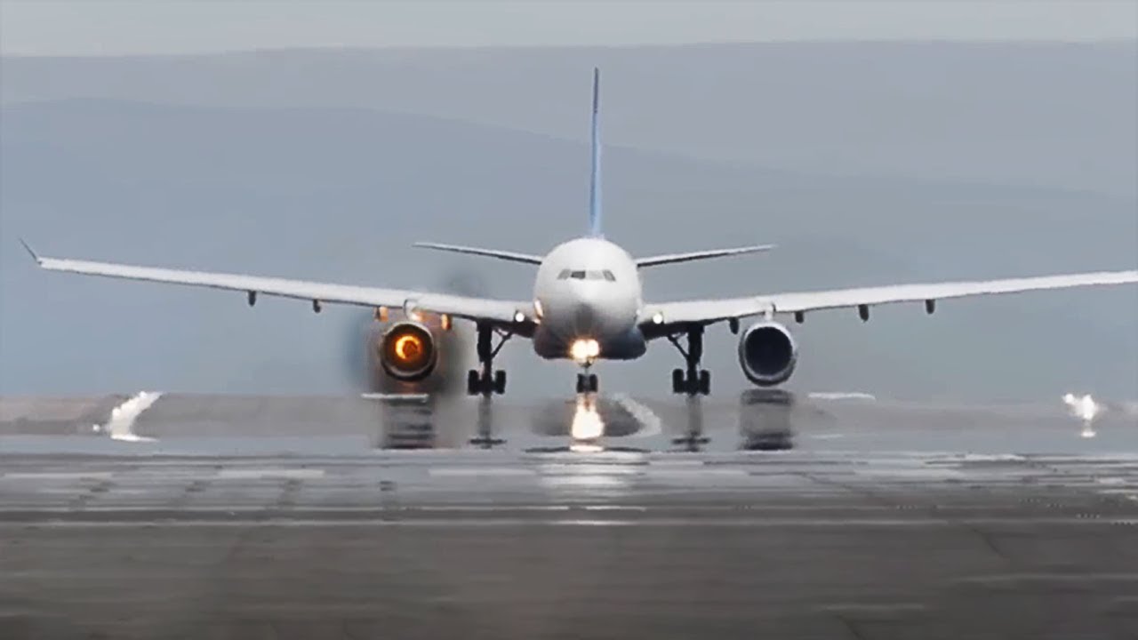 10 Worst Plane Landing Fails