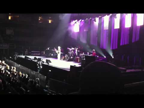 Eric Clapton, Steve Gadd live in San Jose March 2n...