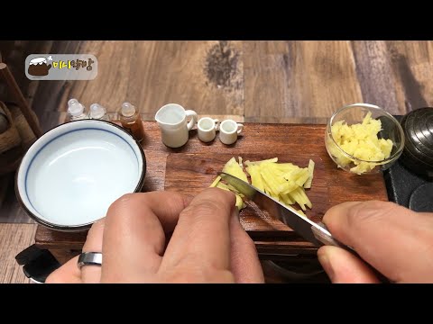 How to Cook Tiny | Miniature Real Cooking | Eating Hash browns at the balcony bar table  | 미니어처 요리
