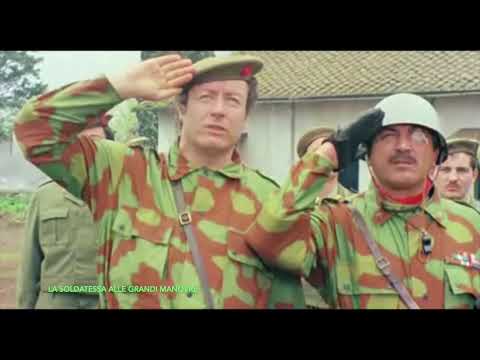 FILM: La soldatessa alle grandi manovre - scena: Ammaina bandiera (E. Fenech & R. Montagnani)