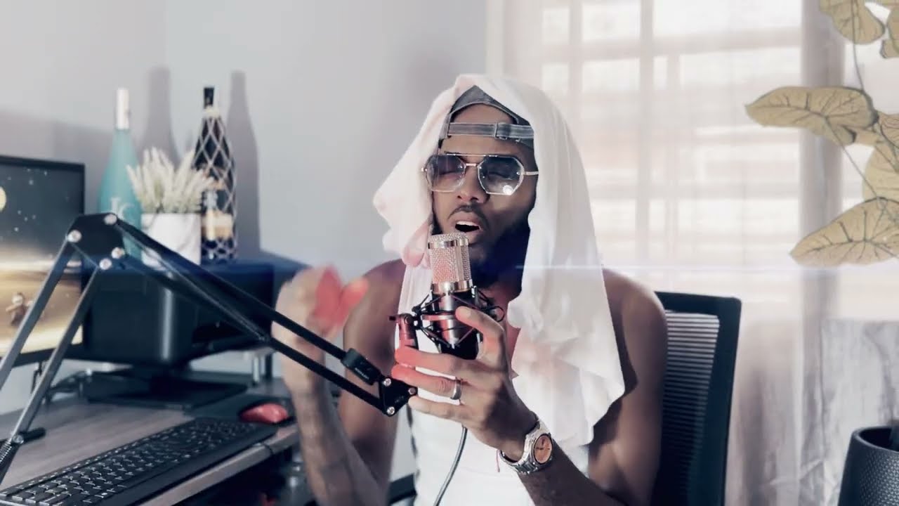 MereCash - Como Yo (Official Video) By 