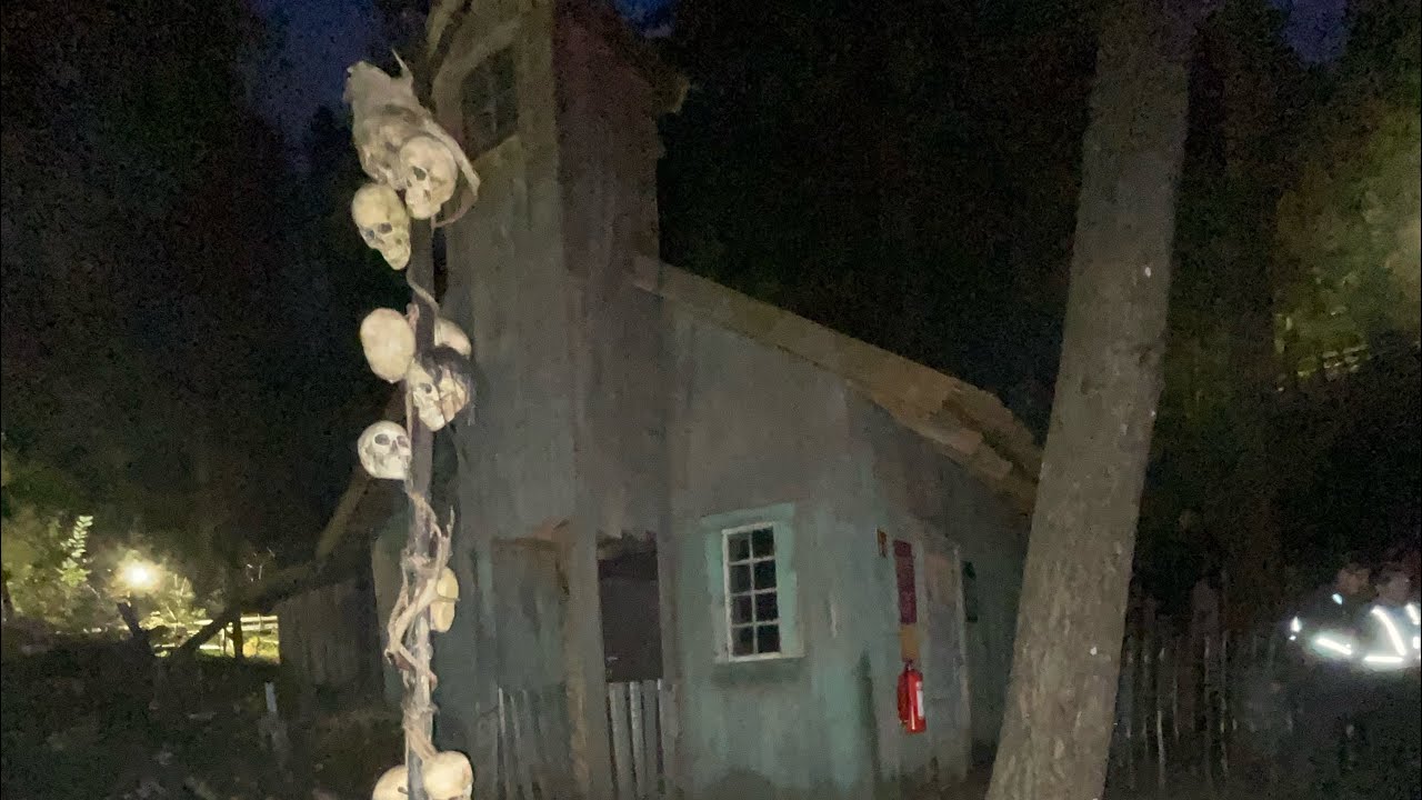 Kapellet (skumle dager) #dyreparkenkristiansand #skumledager 