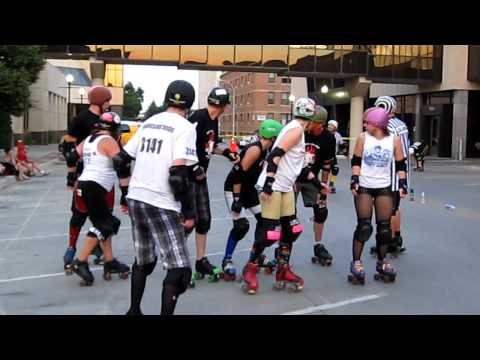 Music On Broadway MOB 08-19-11 Roller Derby and DJ...