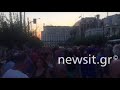 Οι πυρόπληκτοι έξω από τη Βουλή: Μας έκαψαν και δεν σέβονται τους νεκρούς