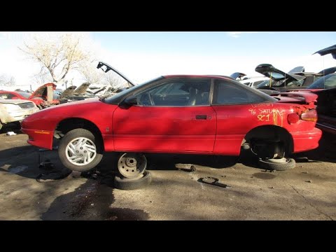 WORST CAR EVER MADE - Saturn S-Series SL SC1