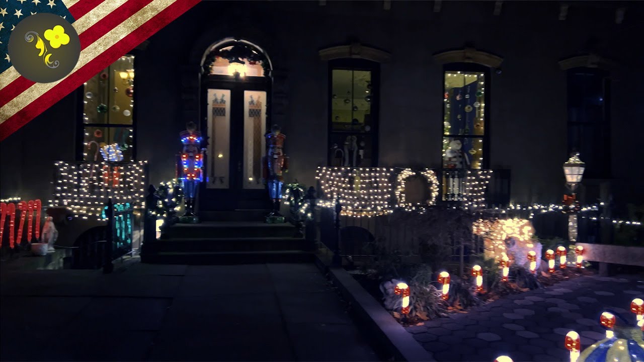 Brooklyn New York Christmas lights Walking🚶Night time 4k hdr 📹
