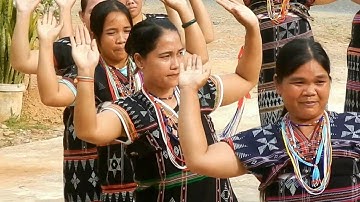 Văn hóa còn dân tộc còn văn hóa mất dân tộc mất // lễ hội mừng gươl - CĐ mới của dân tộc cơtu