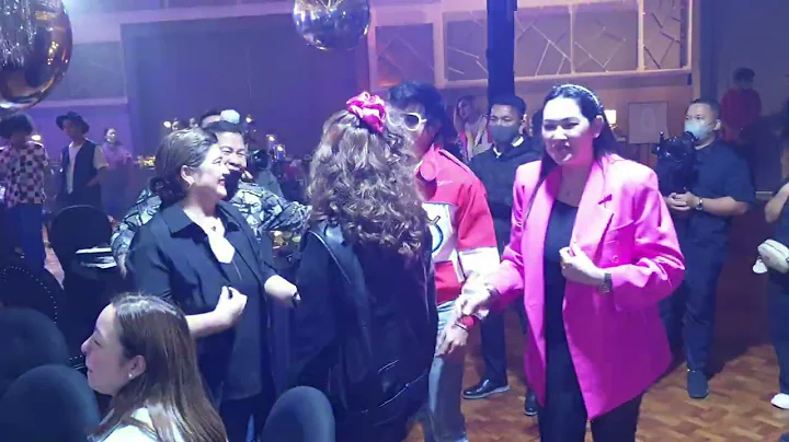 DANIEL PADILLA AT KATHRYN BERNARDO SA BIRTHDAY CEL...