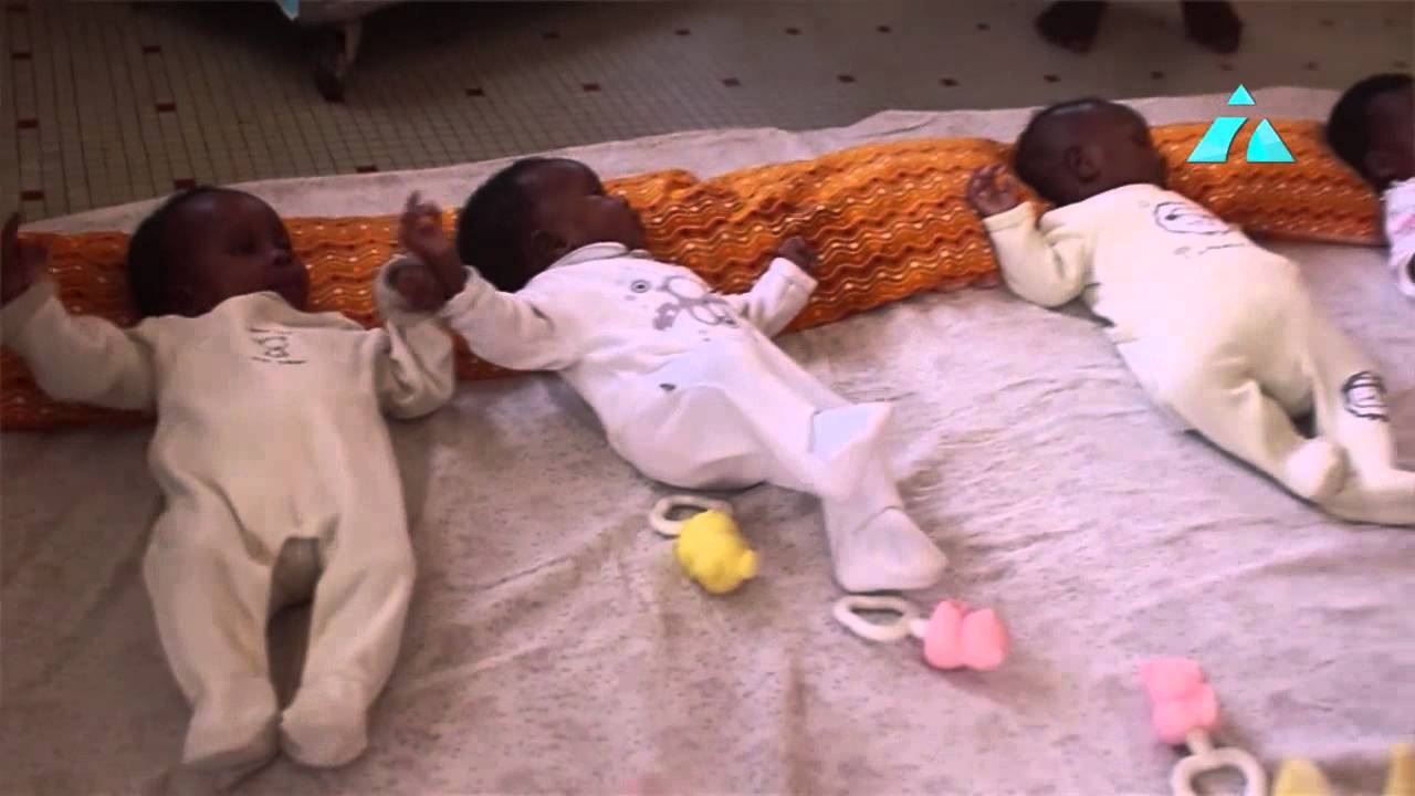 Pouponnière de la Médina soeur Justine De MIGUEL au chevet des tout-petits