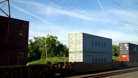 Norfolk Southern 22V Powers Through Bound Brook NJ