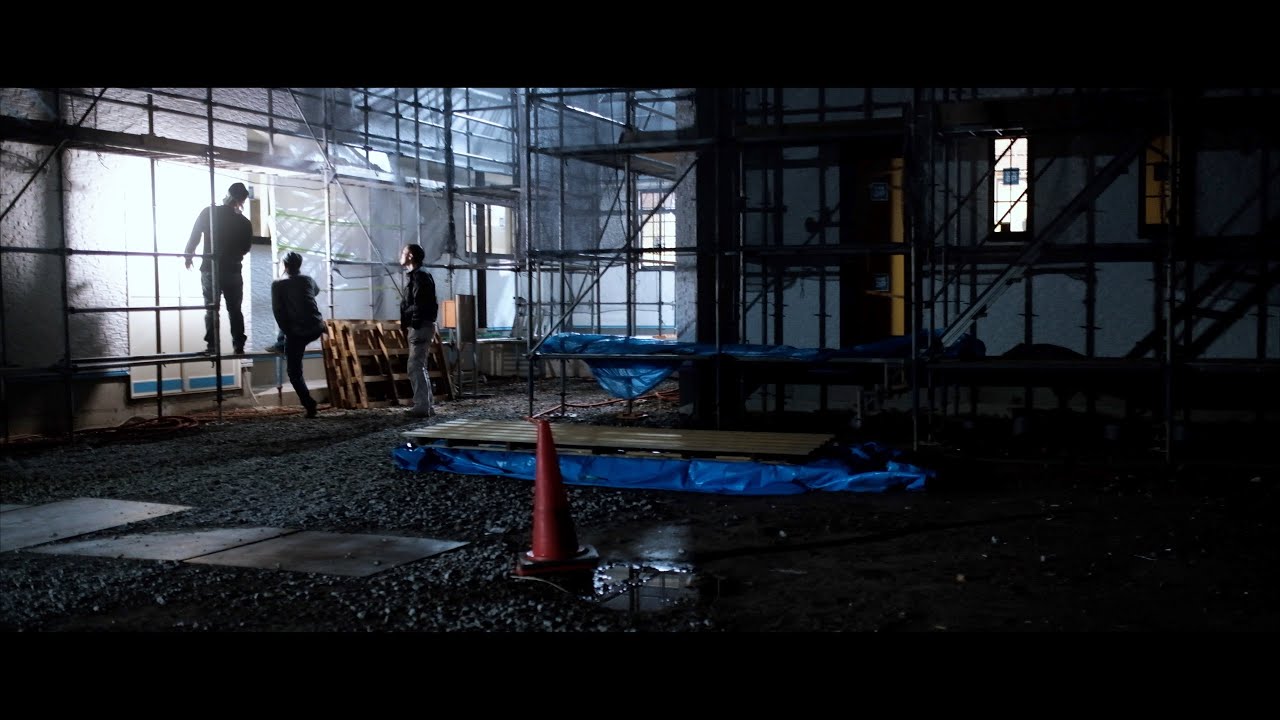 コーキング職人が「手直し」で福井県の現場に駆けつける！ - YouTube
