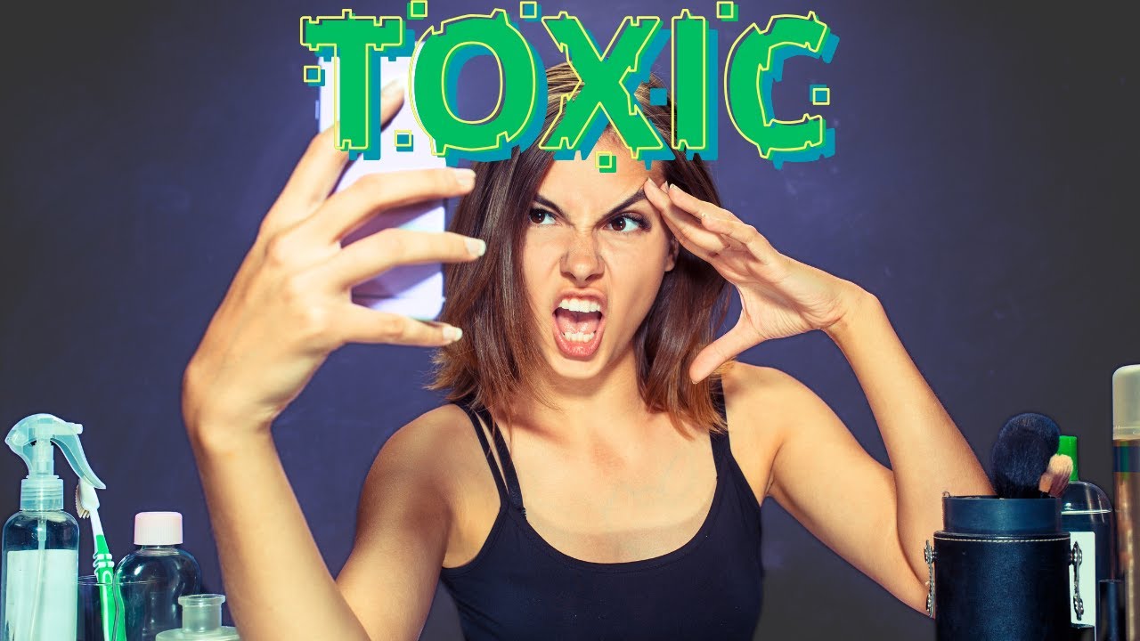 12 Signs You May Be In A TOXIC Relationship - YouTube