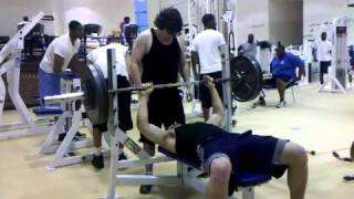 Benching 250 No Spot