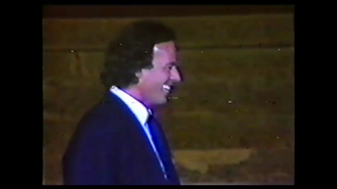 Julio Iglesias Me Va Me Va 1984 YouTube Julio Iglesias Me Va Me Va 1984 YouTube